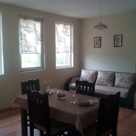Apartment Atina *
